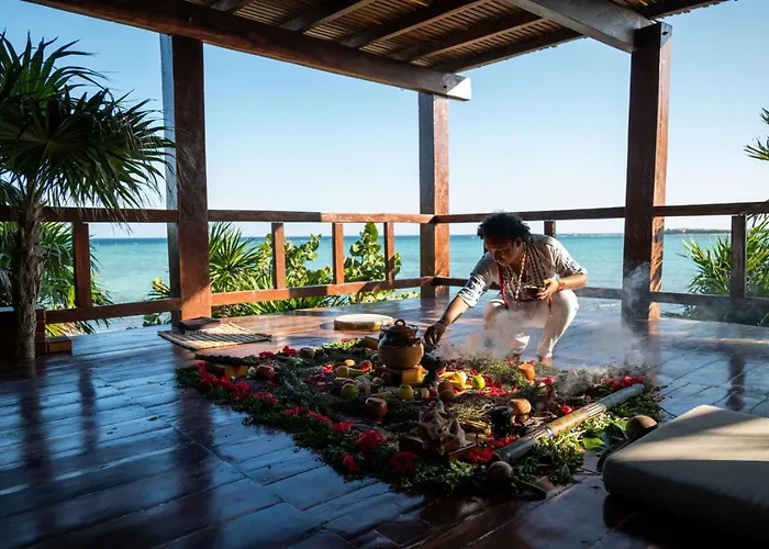 Villa Coral Breeze Retreat Balcheil