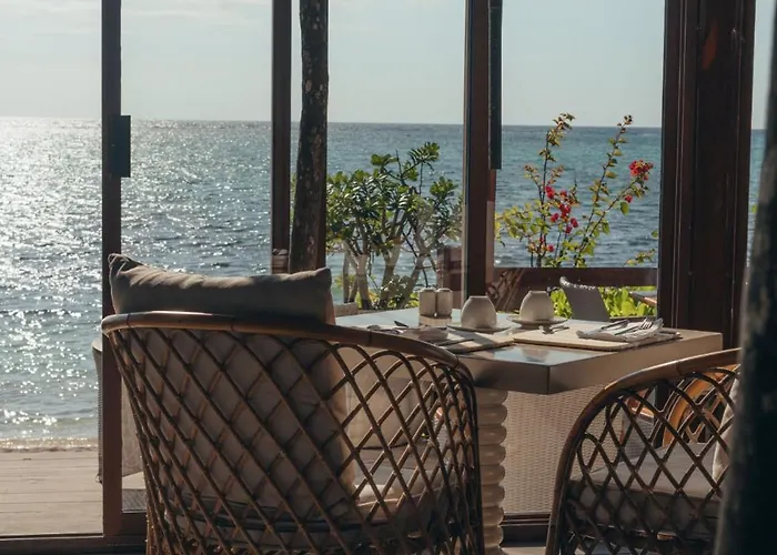 Coral Breeze Retreat Pousada
