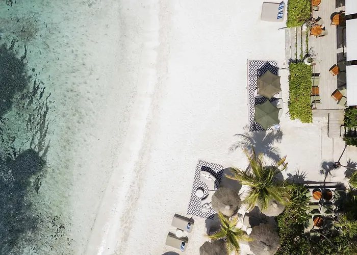 Villa Coral Breeze Retreat *